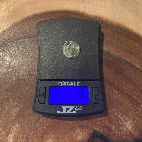 Quartz Bracelet & Moldavite Pendent Set - Picture 6 of 8